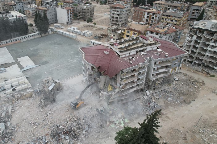 Hatay’da depremin izleri siliniyor! Enkaz kaldırma çalışmalarına sona gelindi