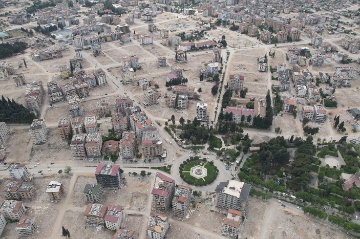 Hatay’da depremin izleri siliniyor! Enkaz kaldırma çalışmalarına sona gelindi