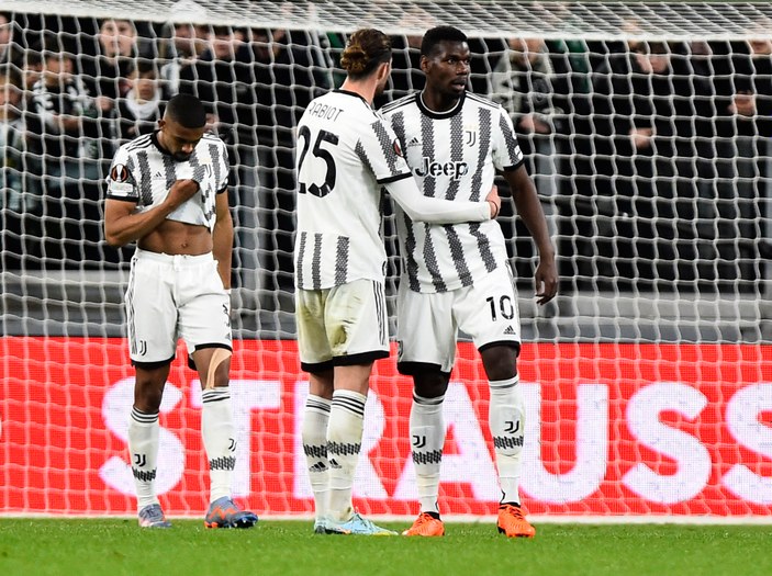 Juventus'un silinen 15 puanı geri verildi