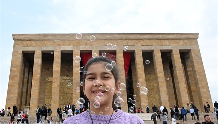 23 Nisan Anıtkabir'de coşkuyla kutlanıyor