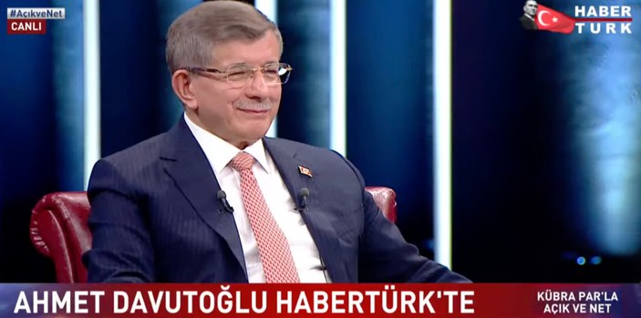 Ahmet Davutoğlu, halasının kendisine oy vermeyeceğini anlattı