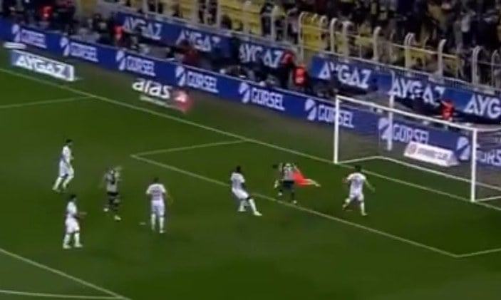 Fenerbahçe'nin İstanbulspor karşısında gol itirazı!