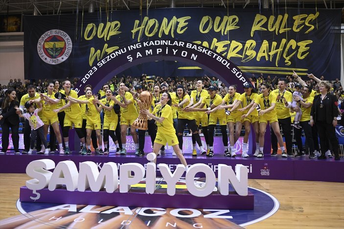 Kadınlar Basketbol Süper Ligi'nin şampiyonu Fenerbahçe