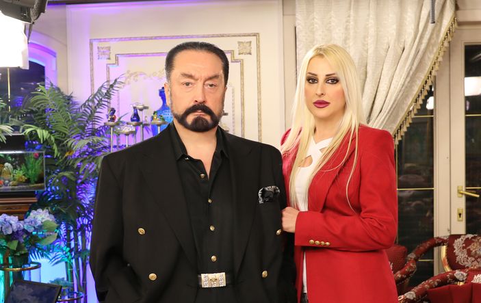 Adnan Oktar'�n yeni yap�lanmas�na operasyon! 8 ki�i yakaland�