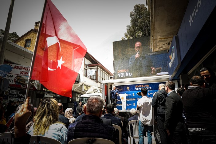 Çavuşoğlu: Birileri FETÖ'ye sözler, vaatler vermiş