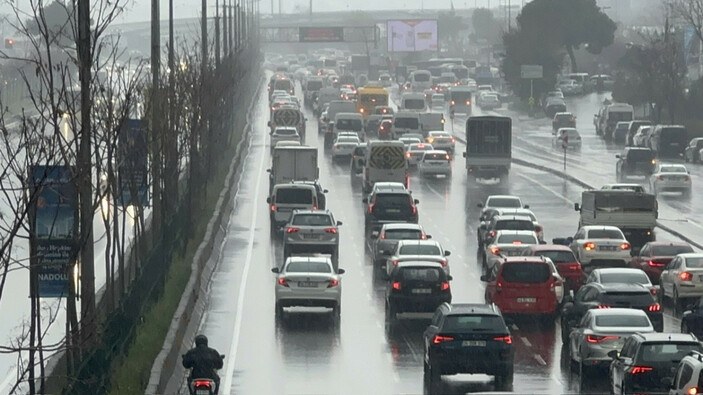 İstanbul trafik yoğunluğu yüzde 70'i geçti