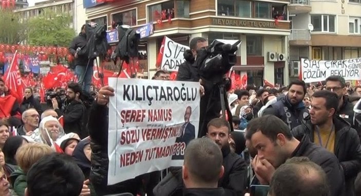 Kılıçdaroğlu’nun Tekirdağ mitinginde vatandaştan pankartlı tepki