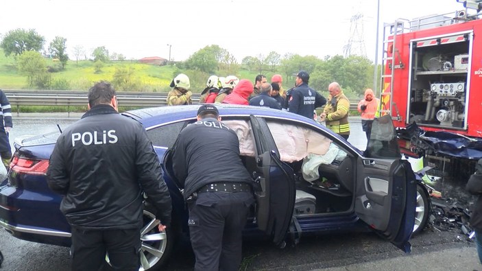 Tuzla'da kazaya giden itfaiye aracına ve ambulansa otomobil çarptı: 7 yaralı #5
