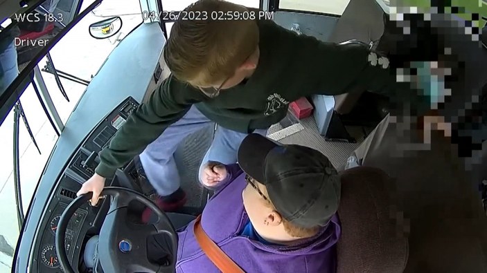 13 yaşındaki öğrenci şoförü bayılan otobüsü durdurdu, 66 arkadaşını kurtardı #2