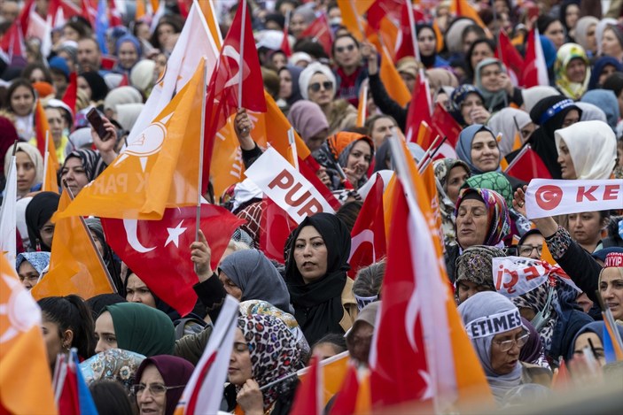 Yüzbinler Ankara'da Cumhurbaşkanı Erdoğan'ı bekliyor: Miting alanında coşkulu kalabalık