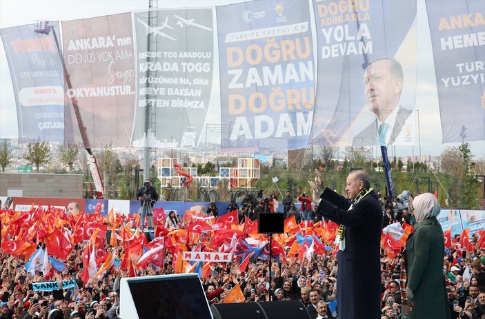 Yüzbinler Ankara'da Cumhurbaşkanı Erdoğan'ı karşıladı: Miting alanında coşkulu kalabalık