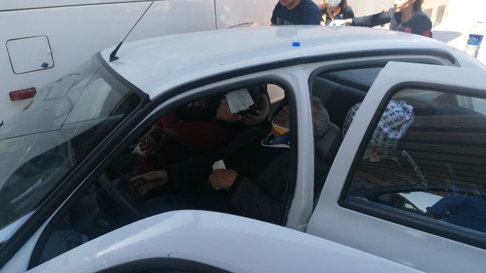 Antalya�daki kaza sonras� kaybetti�i cep telefonunu bulmadan ambulansa binmedi