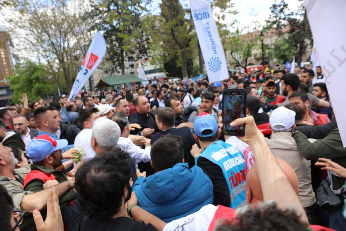 Gaziantep'teki kutlamalarda Memleket Partililer ile CHP'liler arasında kavga #7