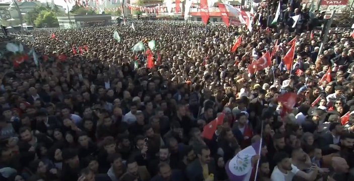 Kemal Kılıçdaroğlu'nun Van mitinginde HDP bayrakları açıldı