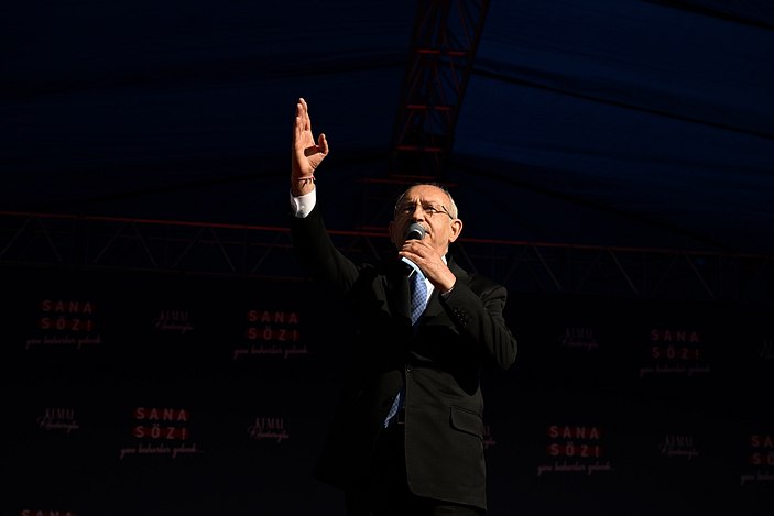 Kemal Kılıçdaroğlu'nun Van mitinginde HDP bayrakları açıldı