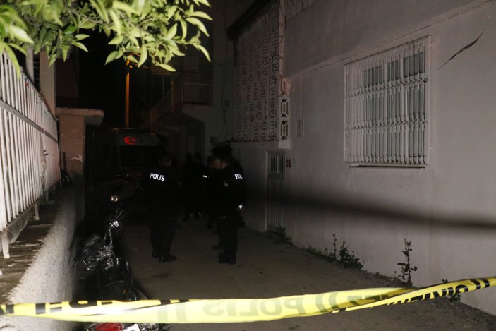 Adana'da aile cinayeti: 2 ölü, 2 ağır yaralı