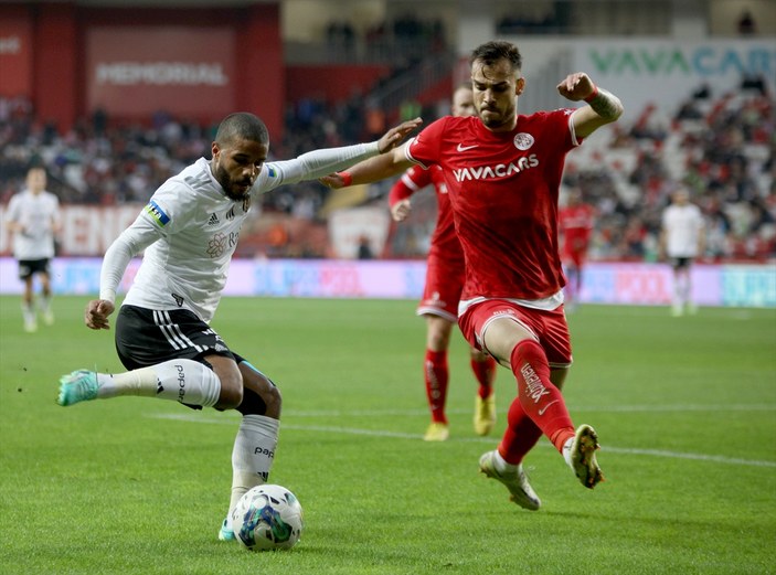 Beşiktaş, Antalyaspor deplasmanında kazandı