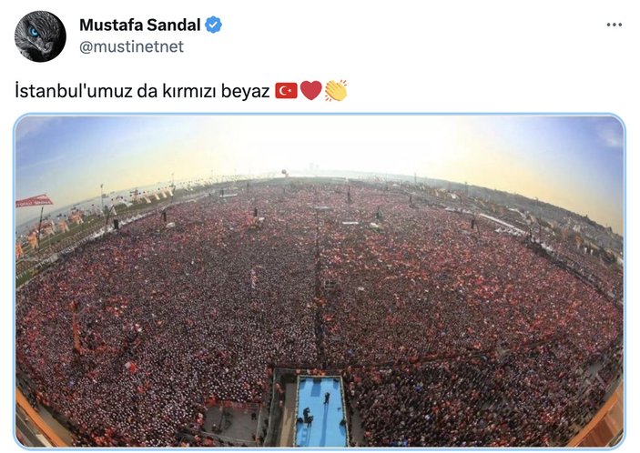 Mustafa Sandal, CHP mitingi sanıp AK Parti mitingini paylaştı