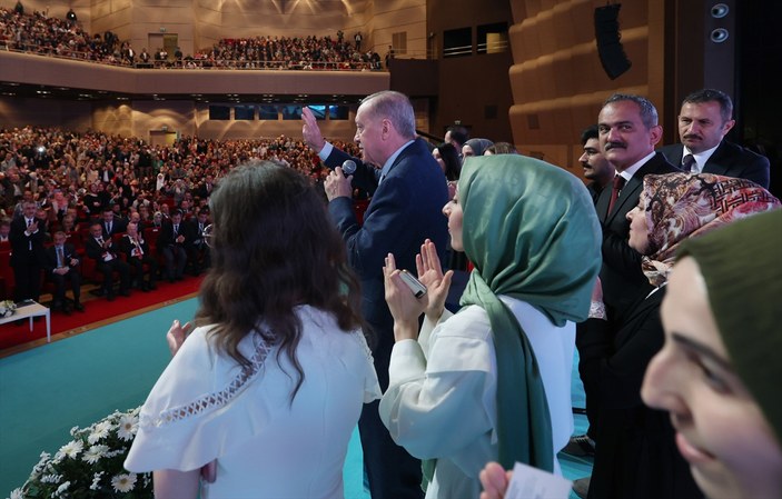 Cumhurbaşkanı Erdoğan 45 bin öğretmen atamasını gerçekleştirdi