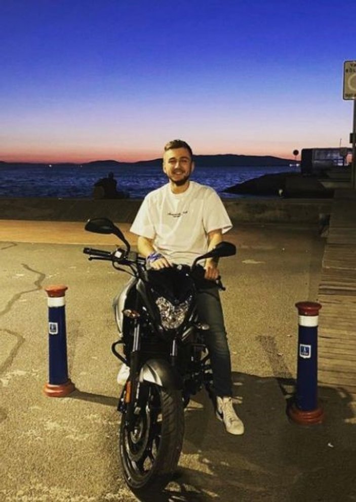 İzmir'de otobüs ile çarpışan motosikletin sürücüsü yaşamını yitirdi