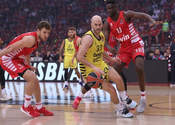 Olympiakos'a kaybeden Fenerbahçe'nin EuroLeague macerası sona erdi