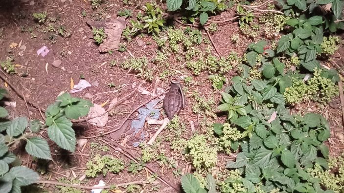 Adana'da polisten ka�an ��pheli, tabanca ve el bombas�yla yakaland�