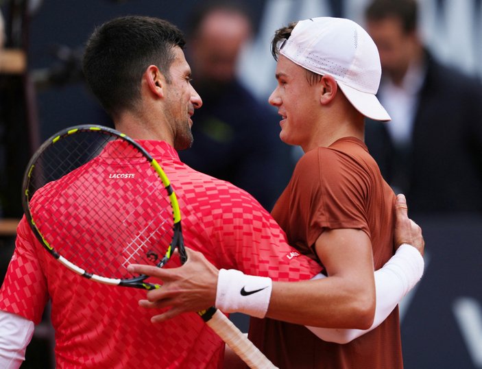 Novak Djokovic, Roma Açık'a çeyrek finalde veda etti