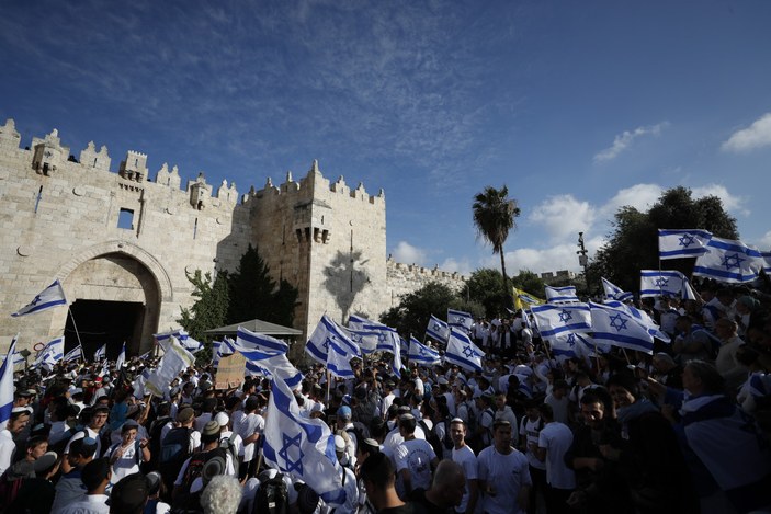Fanatik Yahudiler, Kudüs'te ırkçı sloganlar attı