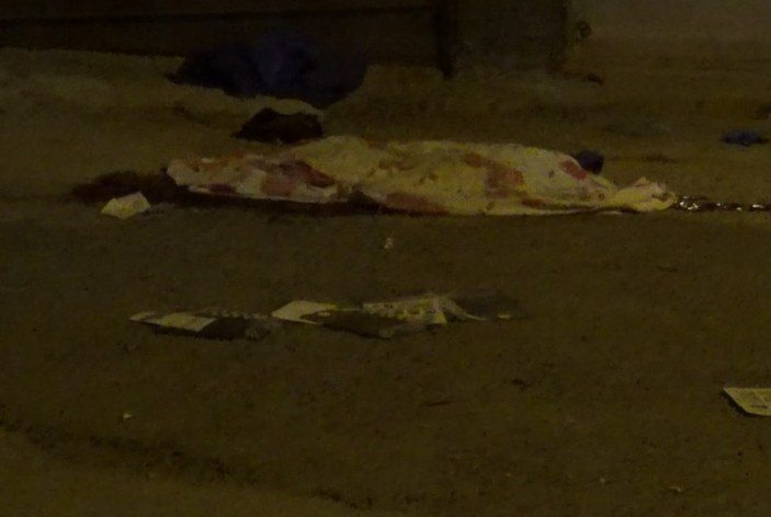 Gaziantep'te bir kişi boşanma aşamasındaki karısını sokak ortasında öldürdü