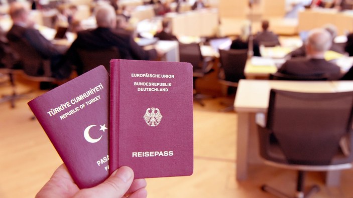 Almanya'da vatandaşlık reformu yasasında anlaşıldı: Gurbetçileri sevindiren gelişme