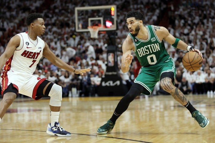 Miami Heat'i yenen Boston Celtics, seride ilk galibiyetini aldı