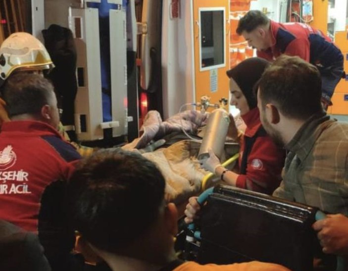İstanbul Fatih'te pidecide yangın çıktı: 4'ü ağır 6 kişi yaralandı