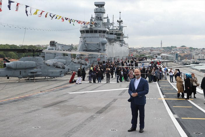 Ali Erbaş TCG Anadolu gemisini ziyaret etti