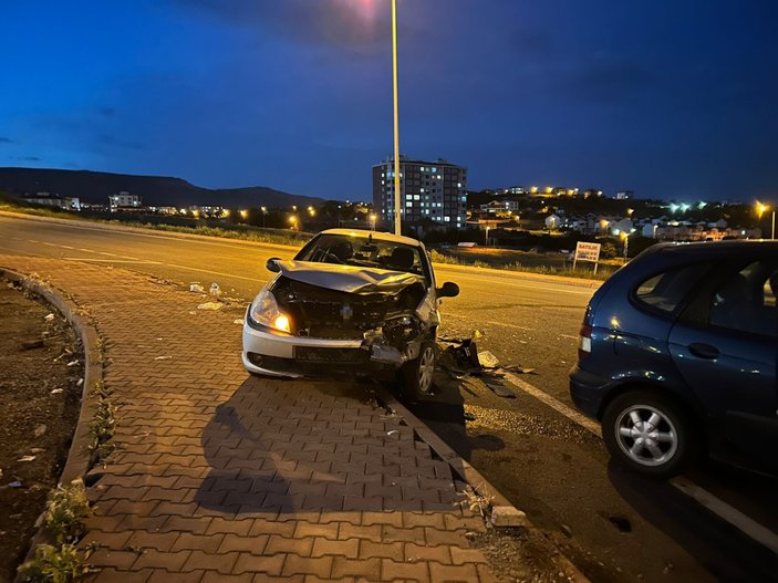 Kayseri'de iki otomobil çarpıştı: 7 yaralı