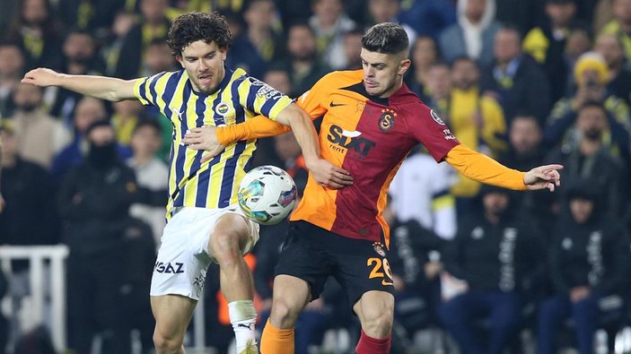 Galatasaray - Fenerbahçe maçının ilk 11'leri