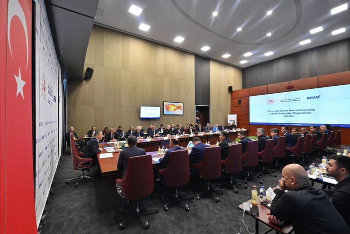 İçişleri Bakanı Yerlikaya, 'afet yönetimi' toplantısına katıldı #2