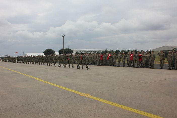 Türk komandoları Kosova'ya konuşlandı