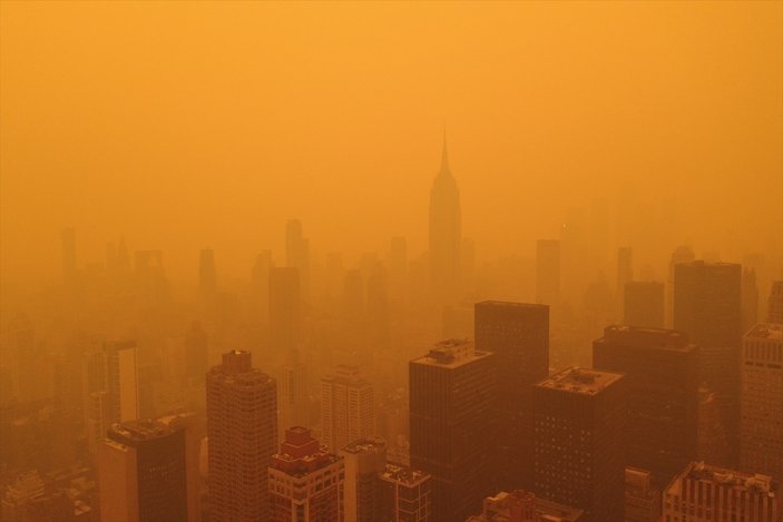 Kanada'daki orman yangınlarının dumanları, New York'ta kırmızı alarm verdirtti