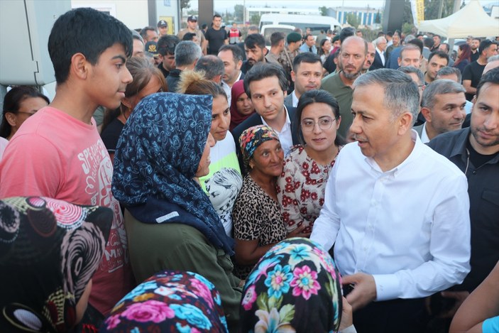 Deprem konutları için yeni formülü Bakan Mehmet Özhaseki açıkladı