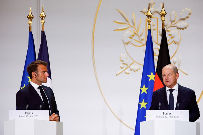 Macron: AB, Ukrayna'ya koşulsuz destek vermekte kararlı
