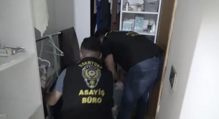 İstanbul’da FETÖ’nün gaybubet evlerine operasyon: 18 gözaltı #3