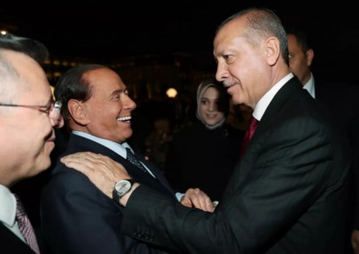 Cumhurbaşkanı Erdoğan Berlusconi için makale yazdı