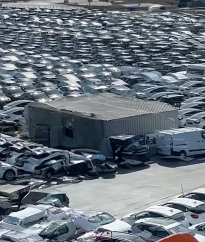 Türkiye genelinde sıfır otomobiller yok satıyor