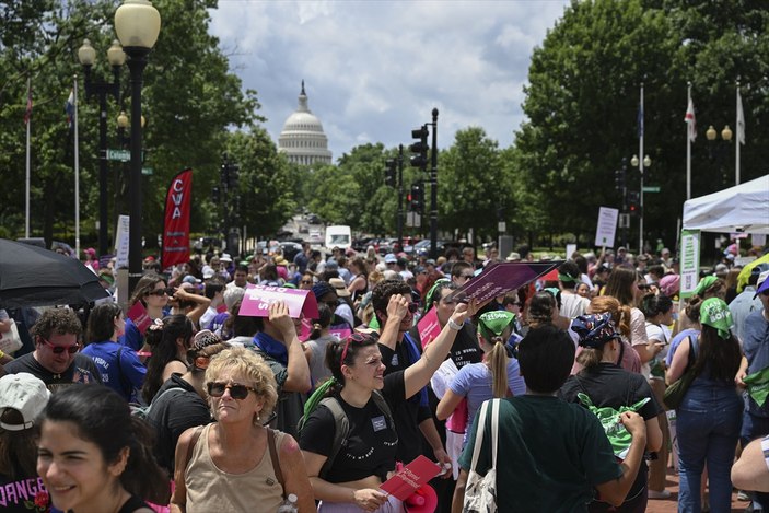 Washington'da kürtaj yanlıları protesto düzenledi