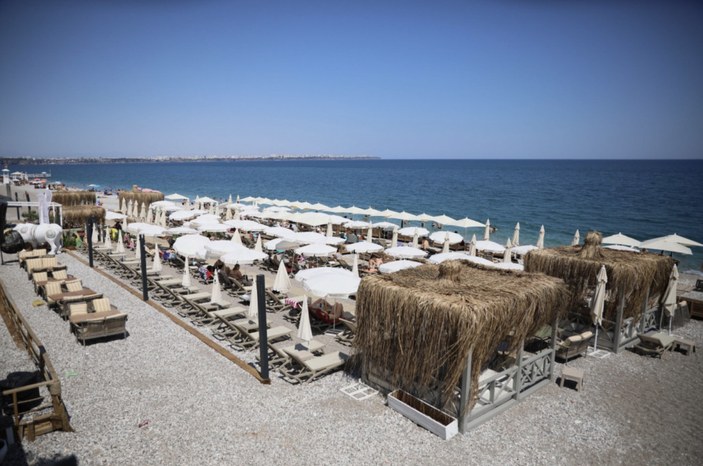 Antalya'da sahildeki işletmelerde aylık loca kiralamanın bedeli 75 bin lira