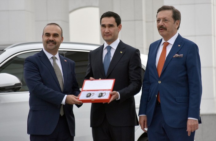 Milli gurur kaynağı Togg araçları Türkmenistan'a teslim edildi