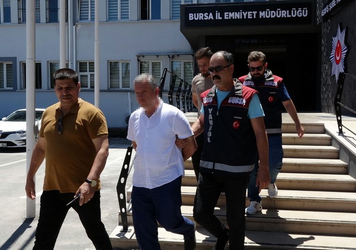 Bursa'da, 111 kişiye bozuk kurban eti verdiği iddia edilen firma sahipleri adliyede #1