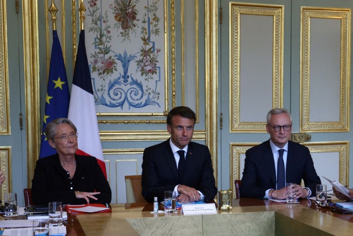 Macron'dan hükümete talimat: Düzenin sağlanması için her şeyi yapın