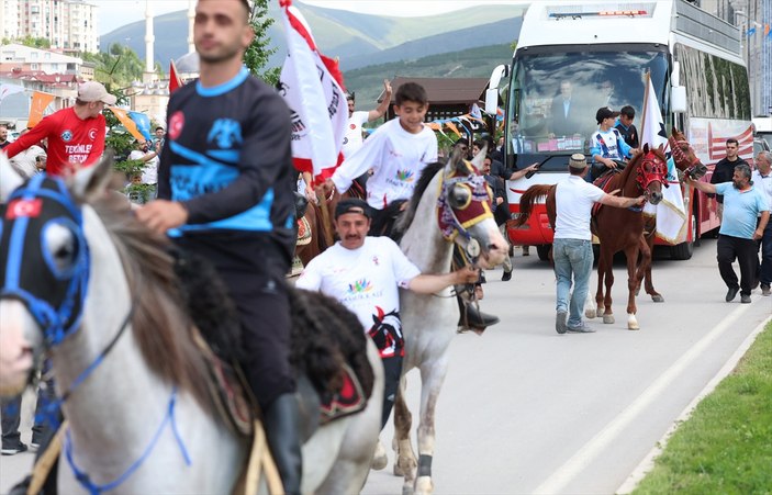 Cumhurbaşkanı Erdoğan: Emekliye yüzde 25 oranında zam