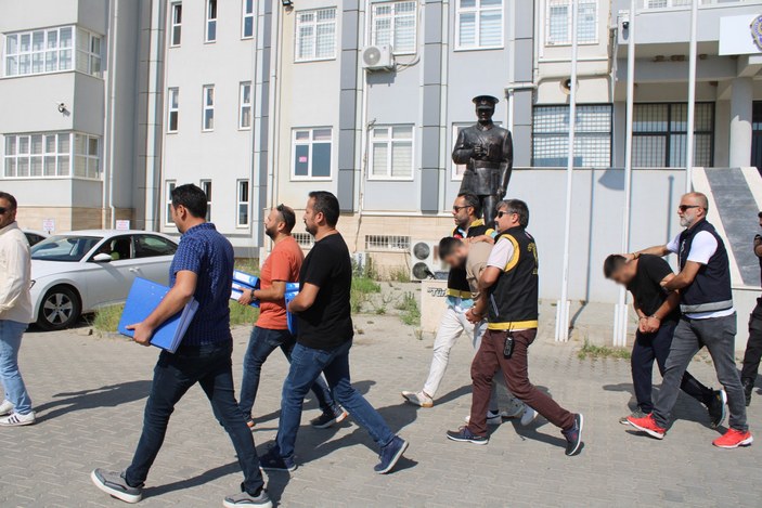 Aydın'da 125 depremzedeyi dolandıran 14 şüpheli adliyeye sevk edildi